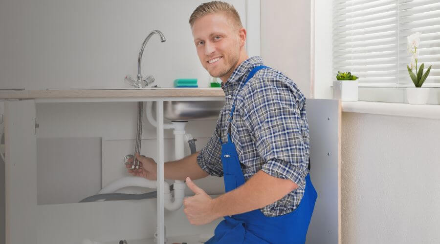 Expert burst pipe repair services in Cambridge, WI